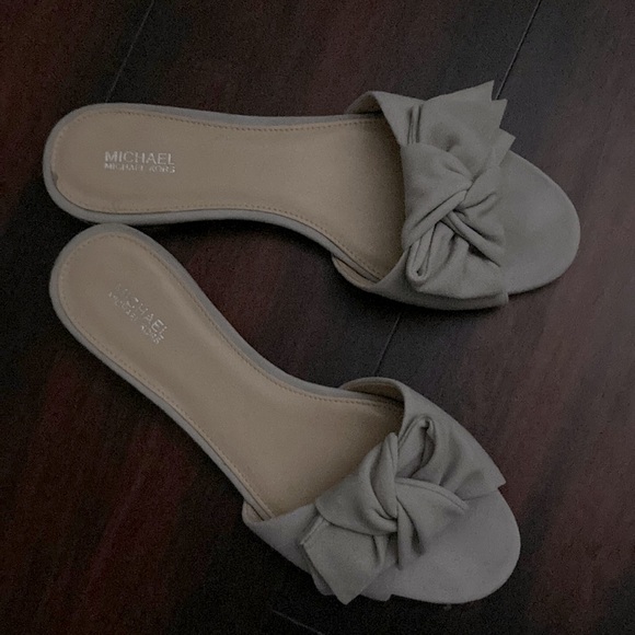 Michael Kors Sandals - Picture 1 of 5